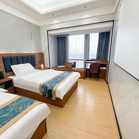 Xingyin Cloudy Hotel Guangzhou Changgang Subway Station - Free Shuttle Bus To Canton Fair Complex During Canton Fair Period Exterior photo