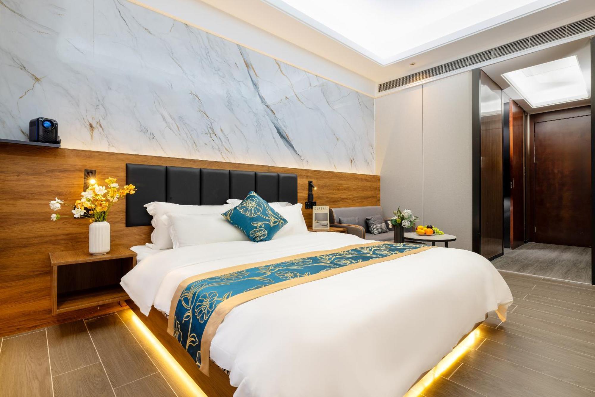 Xingyin Cloudy Hotel Guangzhou Changgang Subway Station - Free Shuttle Bus To Canton Fair Complex During Canton Fair Period Exterior photo