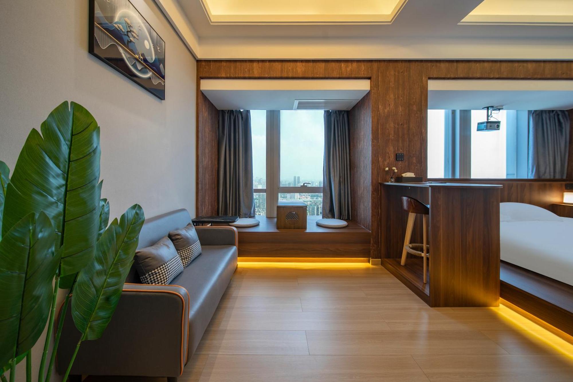 Xingyin Cloudy Hotel Guangzhou Changgang Subway Station - Free Shuttle Bus To Canton Fair Complex During Canton Fair Period Exterior photo